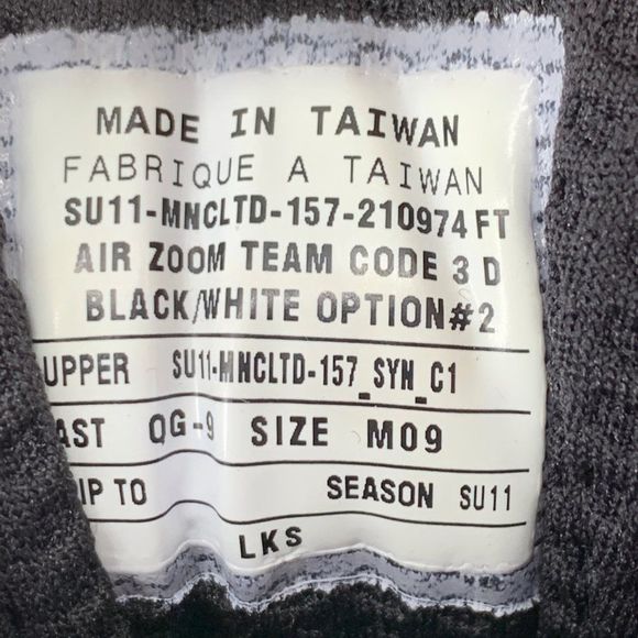 Rare Nike Football Sample Cleats NWOB Sz 9 Mixed Swoosh Colors Black 3120 Shoes - Picture 10 of 13